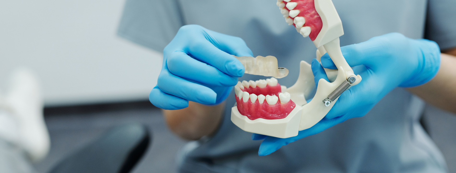clinica dental molina Revi